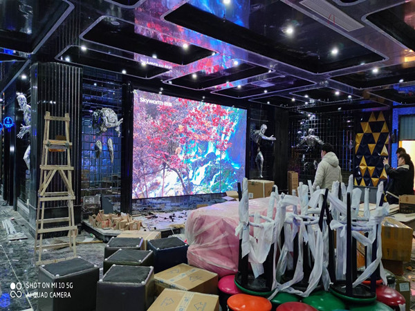 新建室内P2.5全彩显示屏